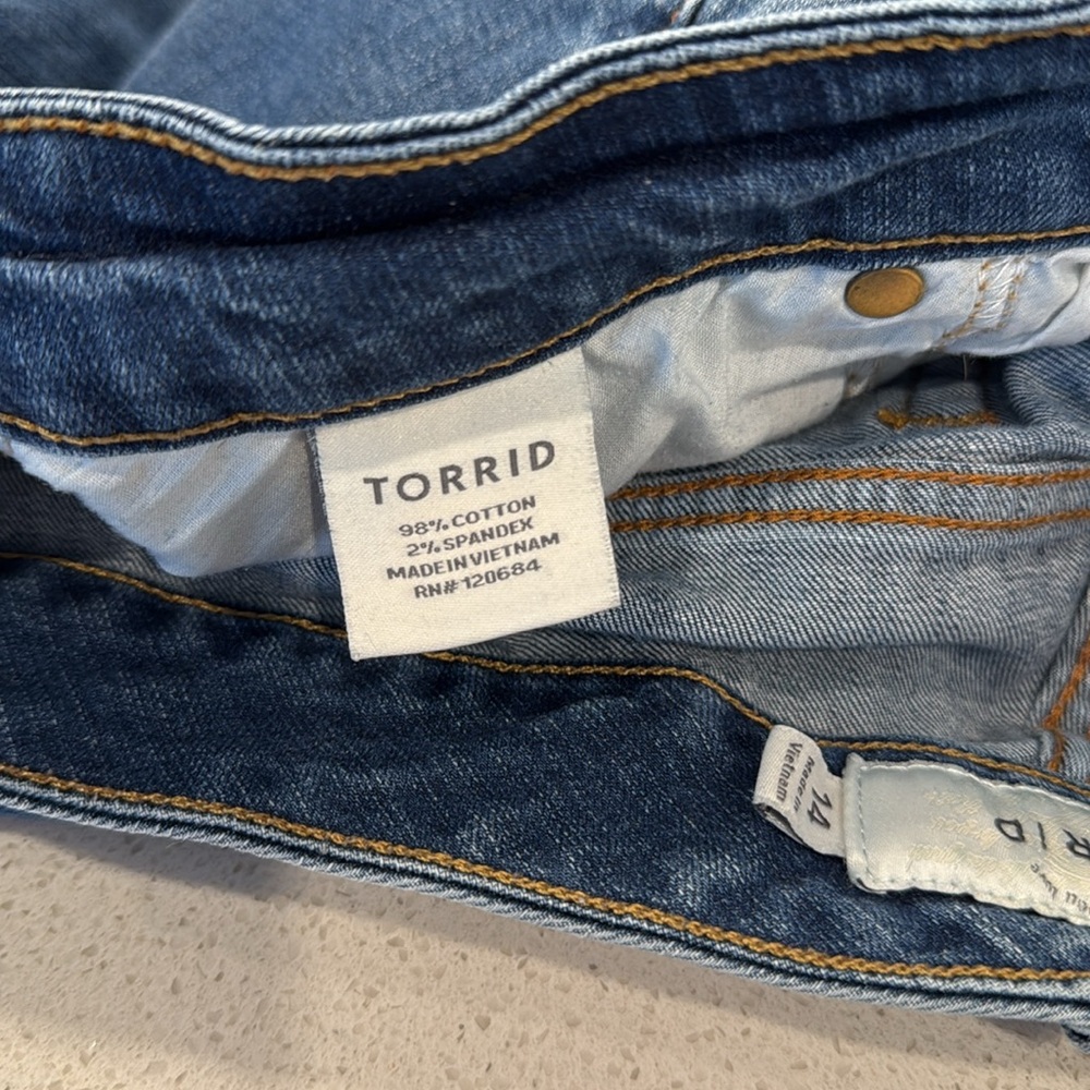 Torrid mid rise jeans sz 14 - Picture 6 of 7